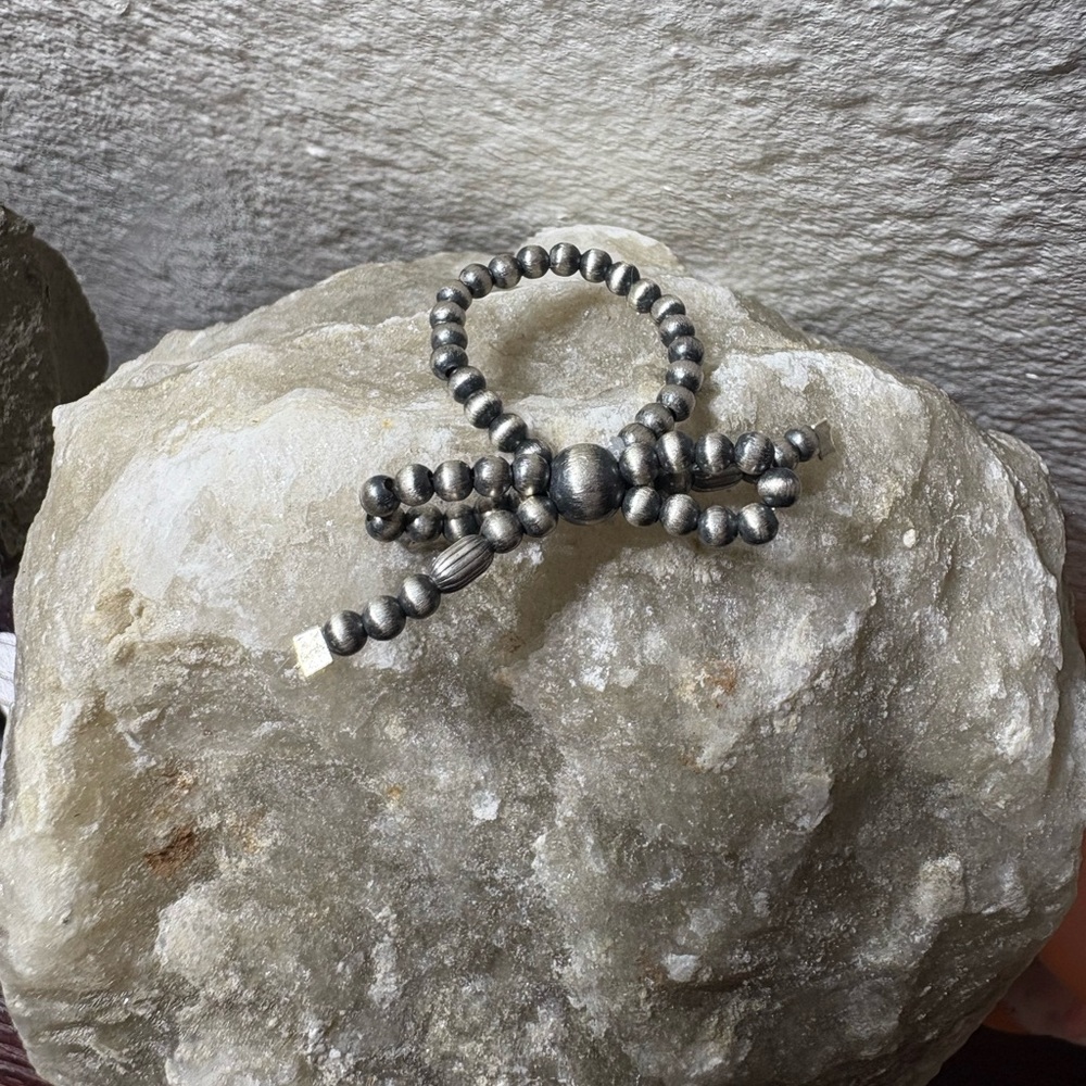 Navajo Bow Stretch Ring